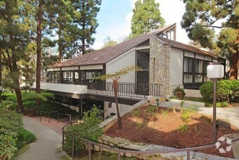 Foto principal - 7777 W 91st St