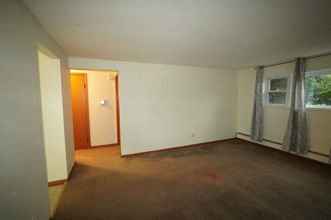 Foto del edificio - 347 Dalewood Ave