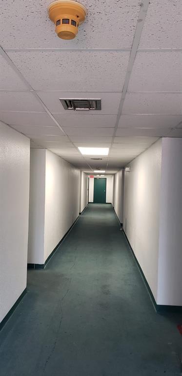Building Photo - 2814 S Bartell Dr