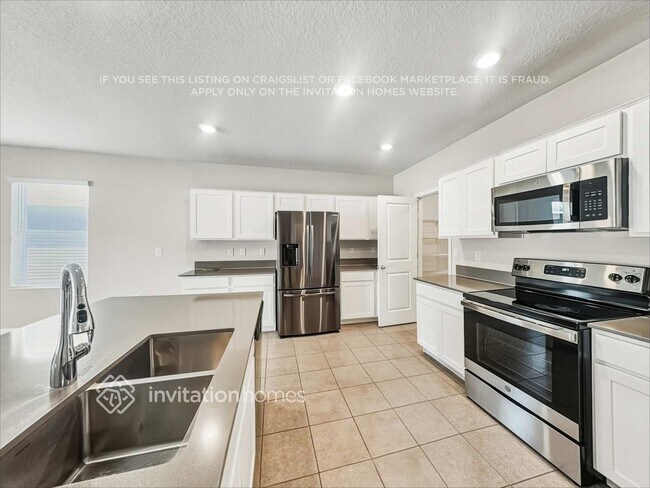 Foto del edificio - 4161 Bull St