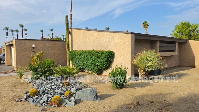 Foto del edificio - 74204 Catalina Way