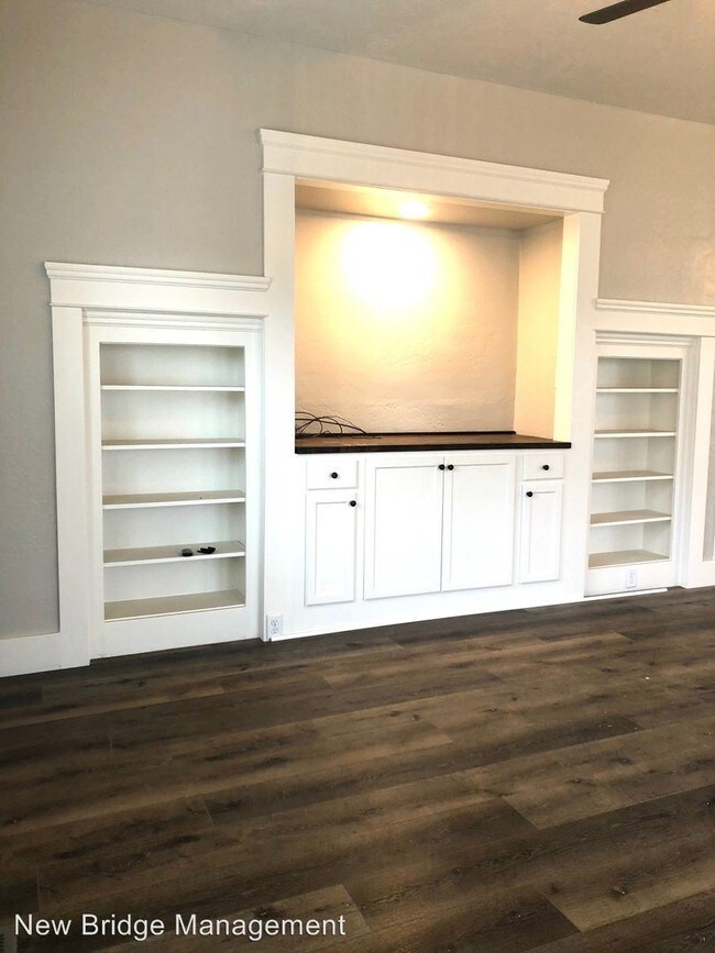 Foto del edificio - 3 br, 2 bath House - 495 Florence Street