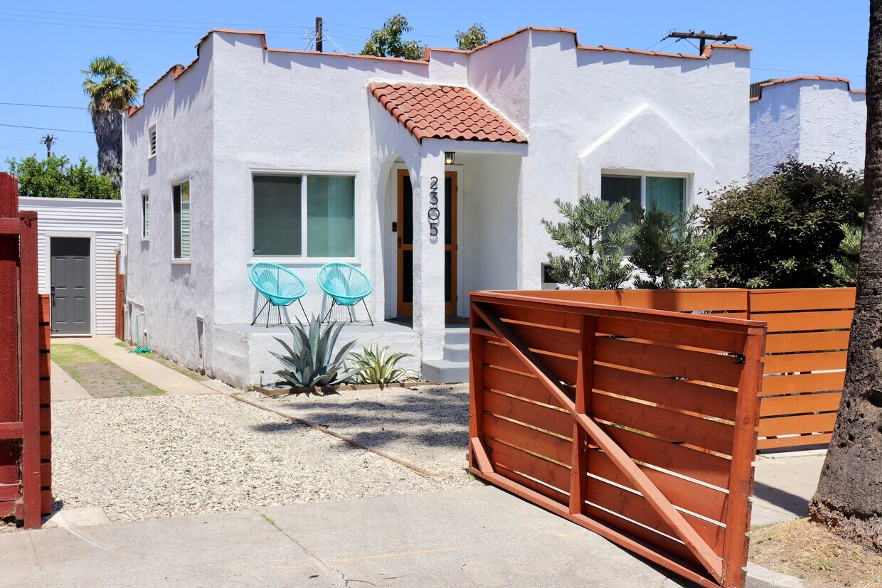 Private Parking With Gated Entry - 2305 S Palm Grove Ave