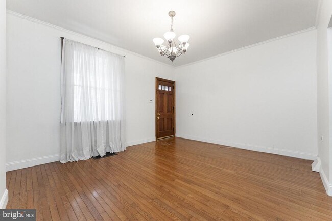 Foto del edificio - 8118 Ardleigh St