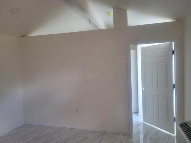 Photo - 16185 MS-603 Apartment