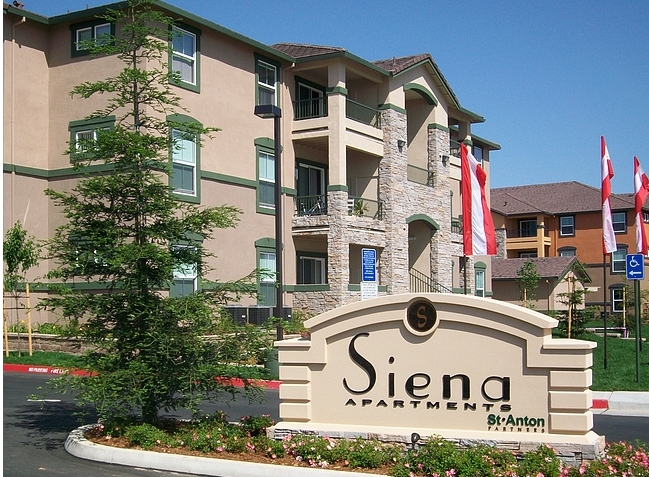 Building Photo - Siena Apartments