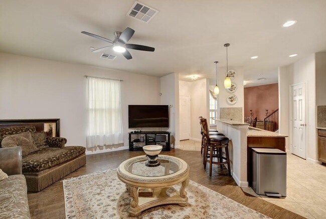 Foto del edificio - 3101 Davis Ln