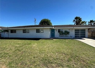 Building Photo - 979 N Gardena Ave