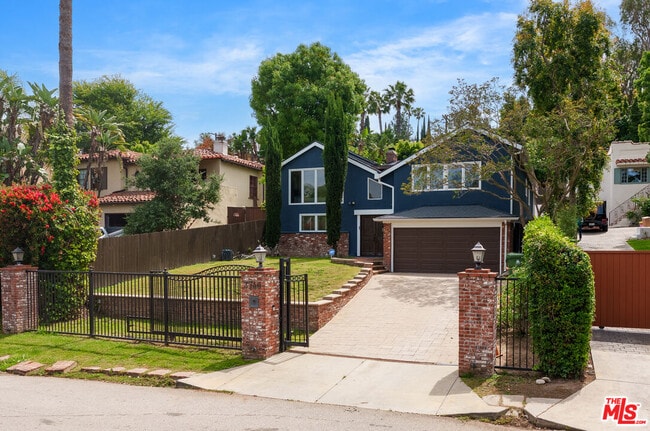 Building Photo - 3740 Lankershim Blvd