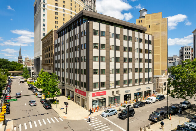 Building Photo - The Claridge Apartments