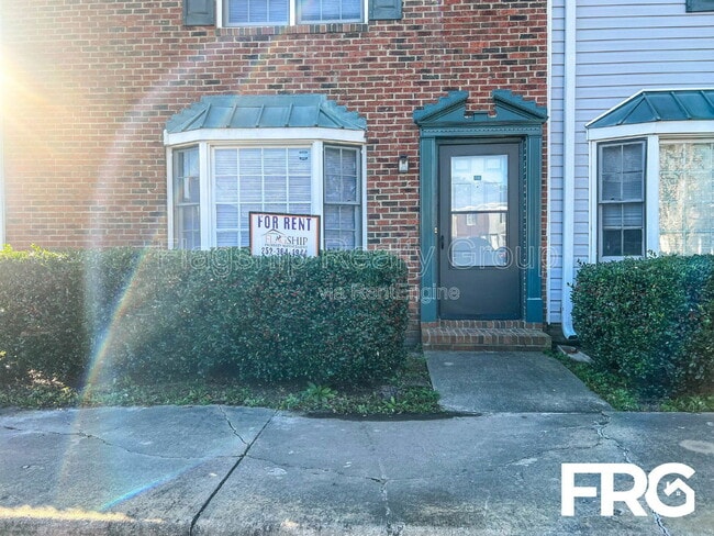 Photo - 100 Kristin Dr Townhome