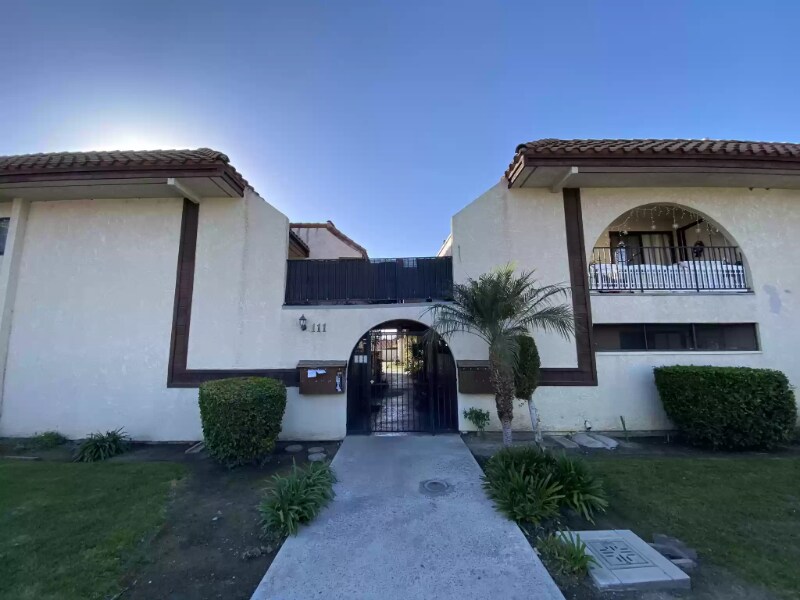 111 S Acacia Ave Unit J, Fullerton, CA 92831 Apartment for Rent in