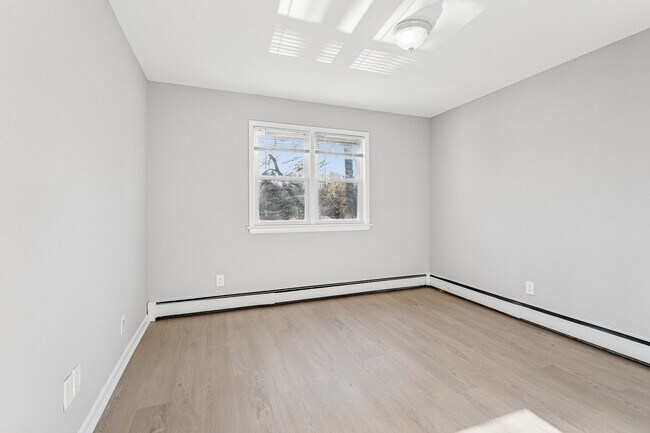 Foto del edificio - 145 Mt Pleasant Ave