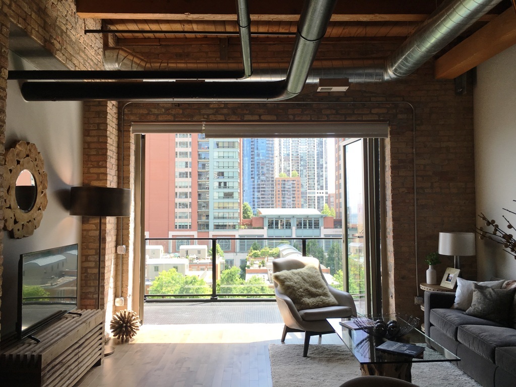 Foto principal - 401 E Illinois St