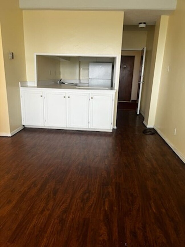 Foto del edificio - 1271 Poplar Ave