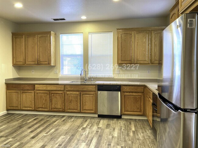 Building Photo - 3 br, 2.5 bath House - 1641 Welford Circle -