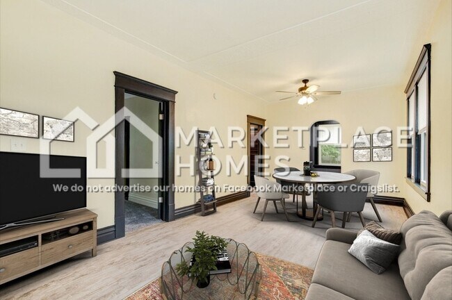 Building Photo - 1106 May St