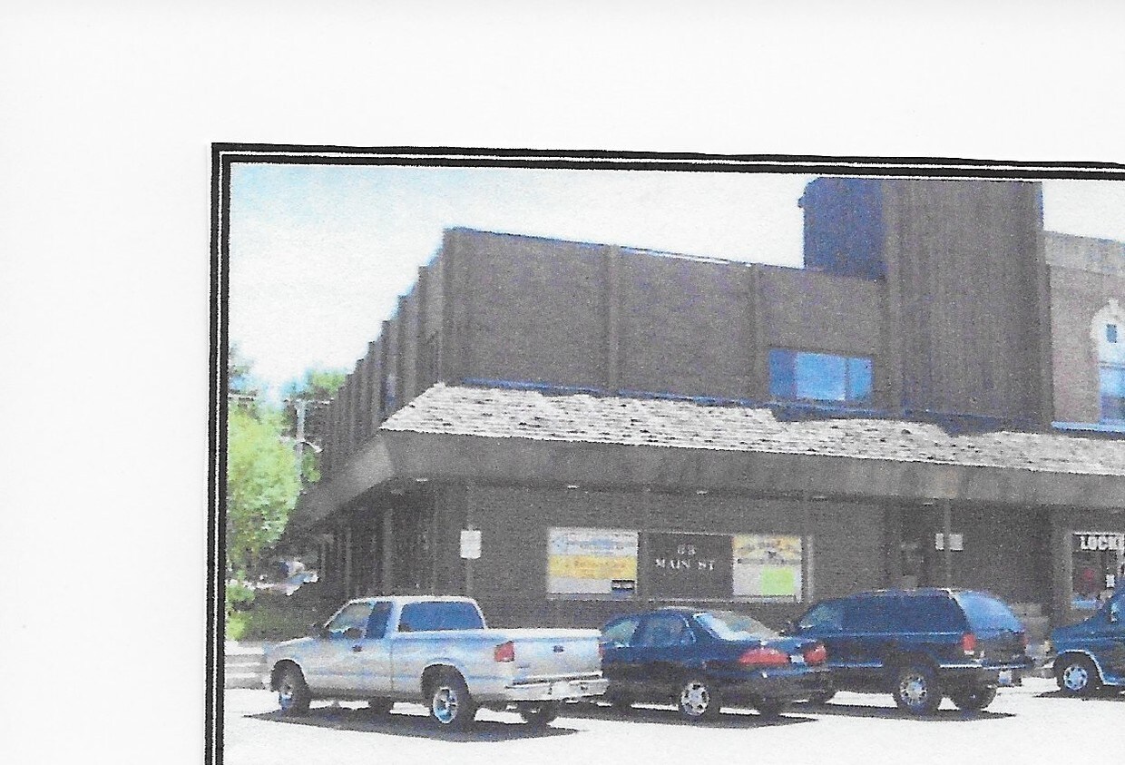 68 Main St, Oswego, IL 60543 Apartments in Oswego, IL