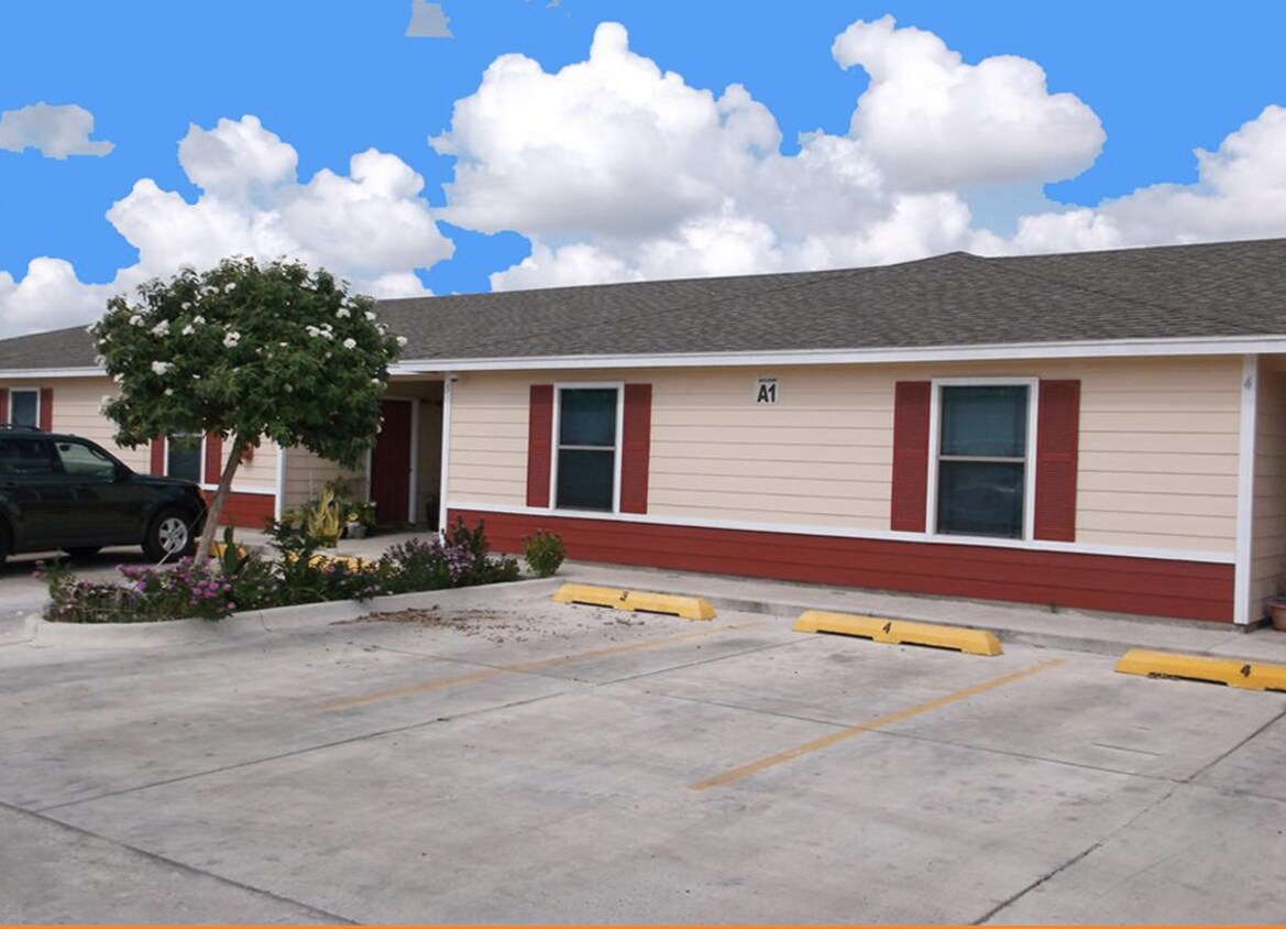 Foto principal - 4380 Boca Chica Blvd