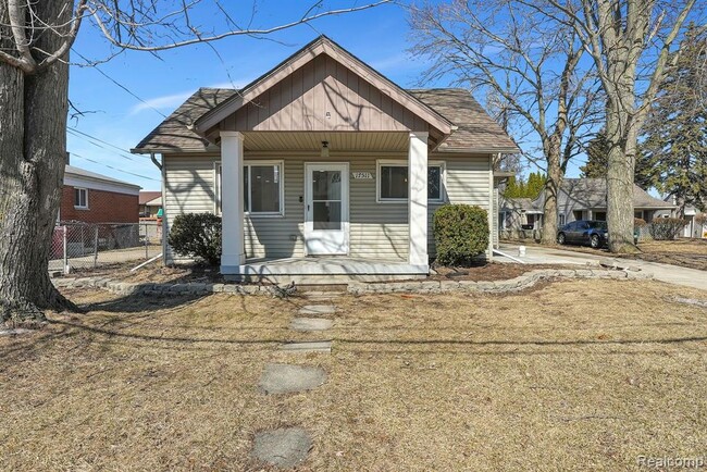 Building Photo - 17511 Castle St