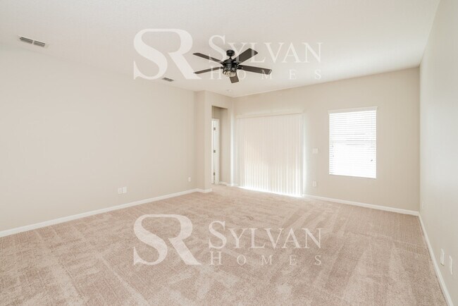 Photo - Everything You Need. All Right Here. House