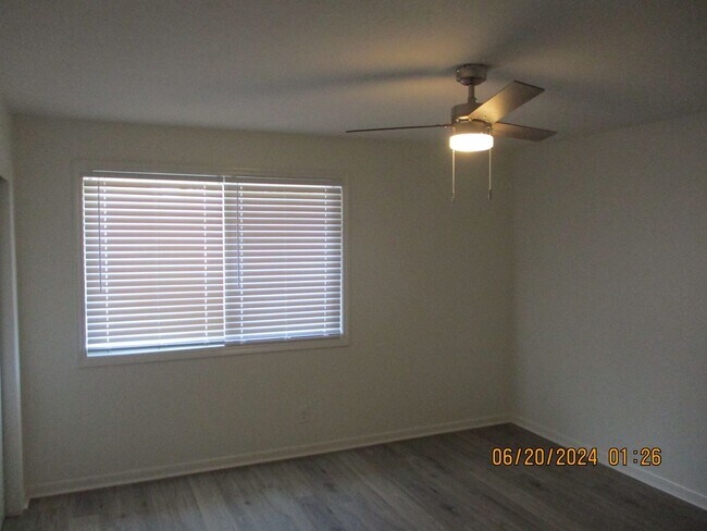 Foto del edificio - 2500 Redwood Ct