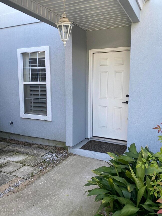 Building Photo - 2723 Bay Club Dr