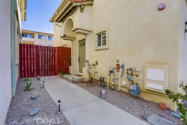 Foto del edificio - 13775 Glenoaks Blvd