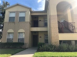 Building Photo - 2866 Club Cortile Cir