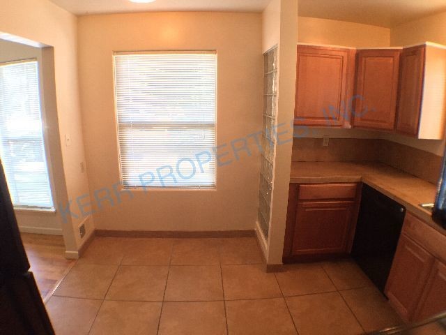 Building Photo - 2 Bd / 1 Bth - Fplce - Bsmt - Det. Garage!