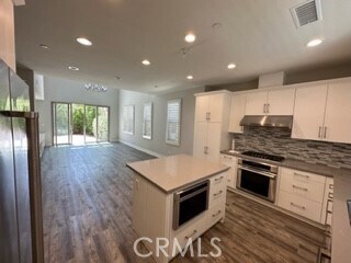 Building Photo - 164 Quiet Grove