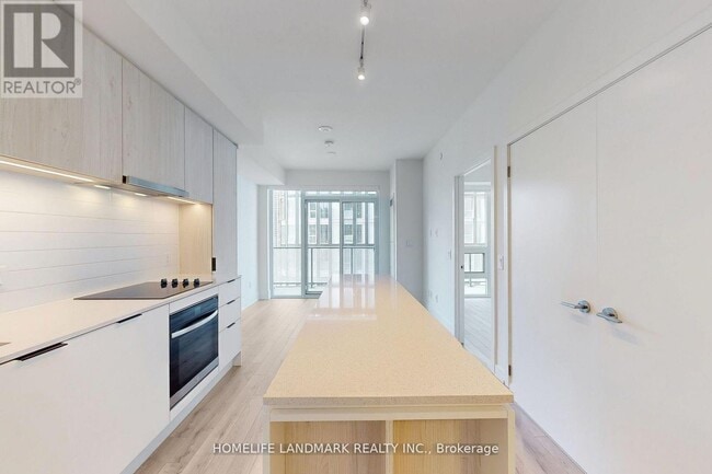 Building Photo - 89 Church St