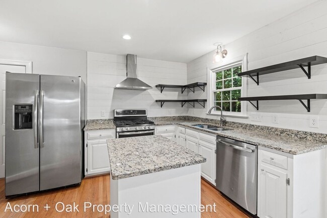 Building Photo - 3 br, 2.5 bath House - 2115 Meade Lane