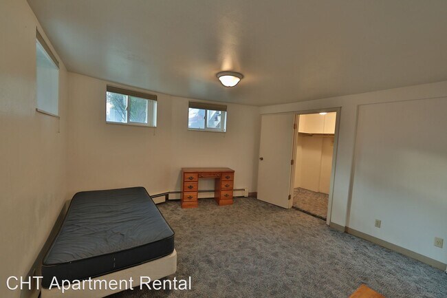 Building Photo - 1 br, 1 bath Apartment - 127 Langdon St.
