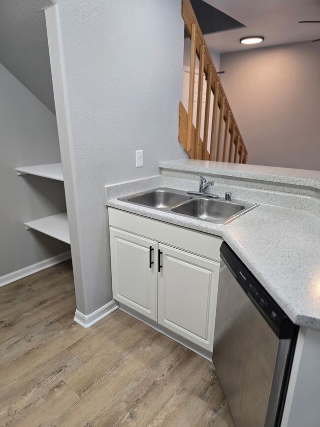 Interior Photo - Richmond Hills