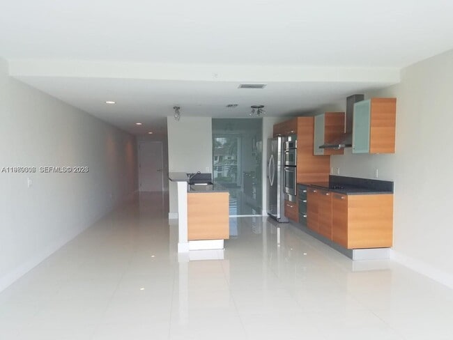 Foto del edificio - 2950 NE 188th St