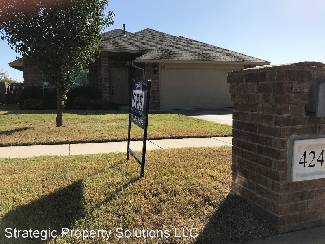 Foto principal - 4 br, 2 bath House - 424 Dalton Lane