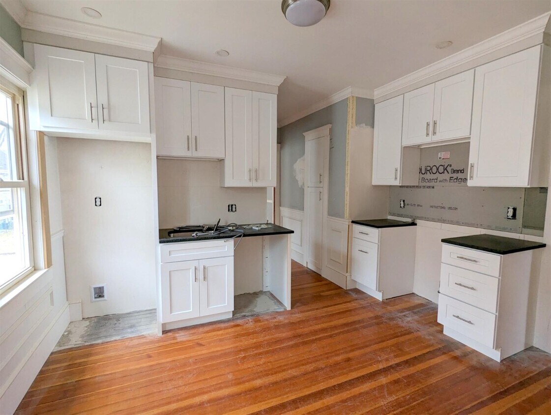 35 Trowbridge St Unit 2, Arlington, MA 02474 Apartments in Arlington, MA