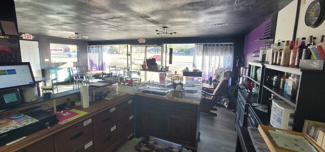 Foto del edificio - 2105 N Broadway St