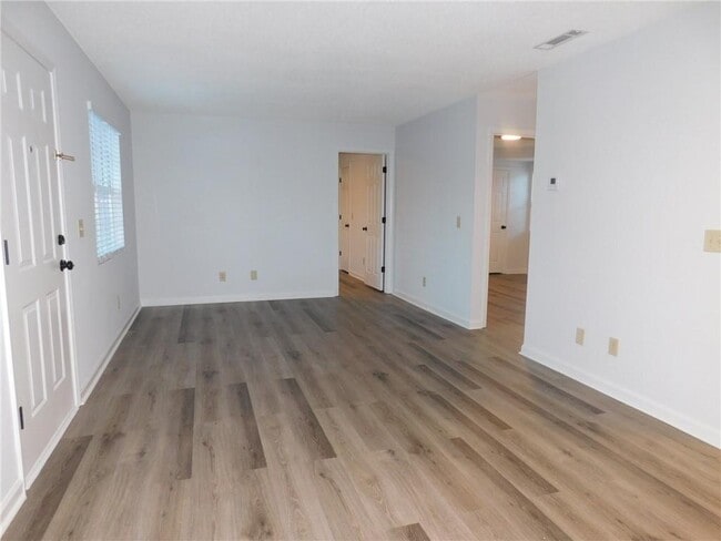 Building Photo - 37 Rock Garden Pl