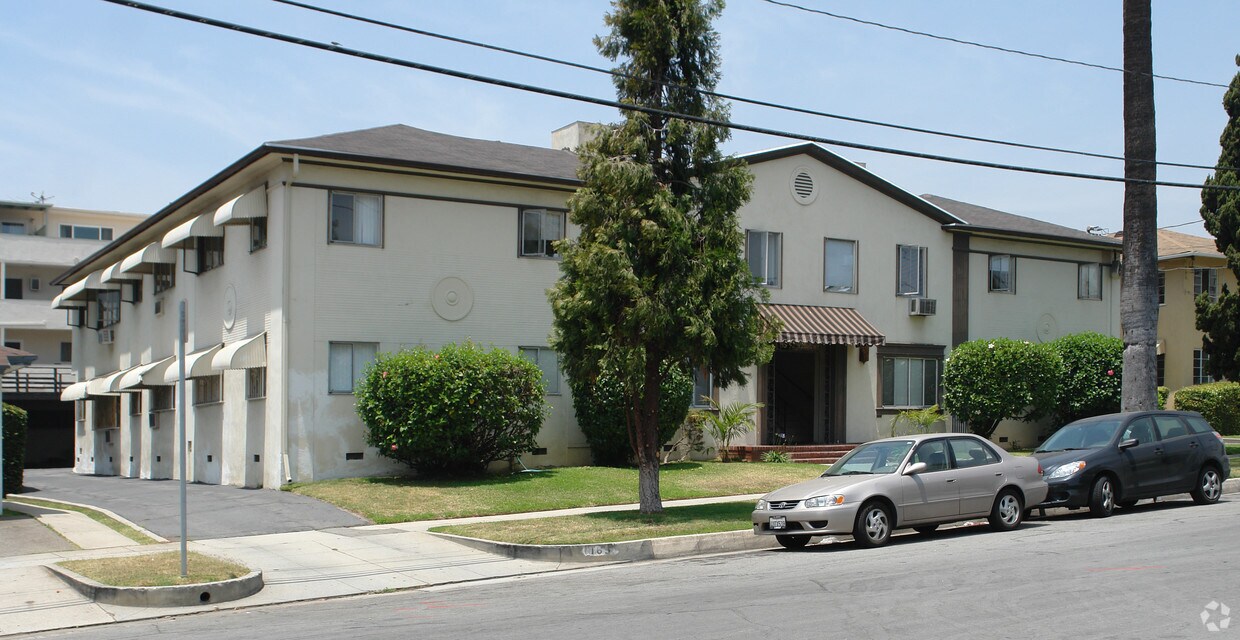Foto del edificio - 165 Holliston Ave