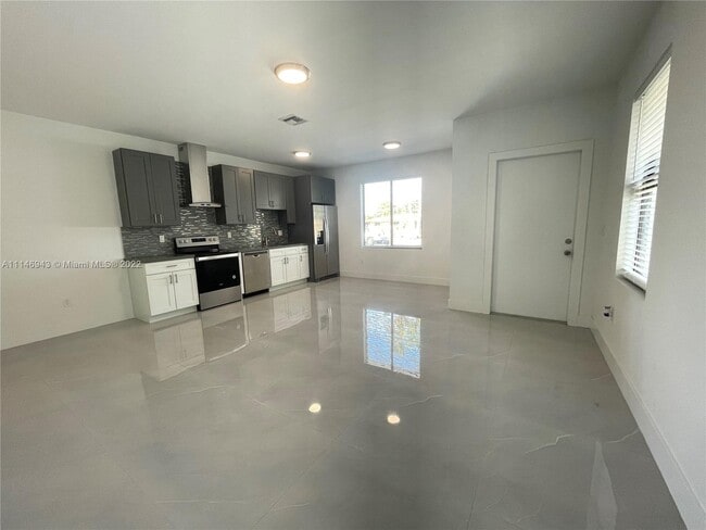 Building Photo - 3092 NW 27th St