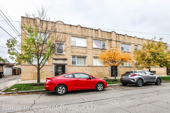 Building Photo - 6001 S Whipple St