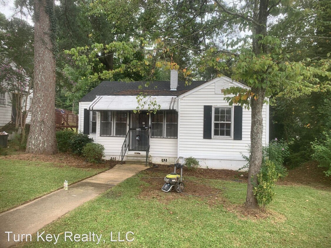 Foto principal - 2 br, 1 bath House - 7761 Rugby Ave
