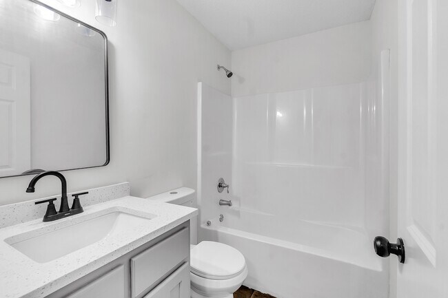 Foto del edificio - 8334 Manhatten Dr