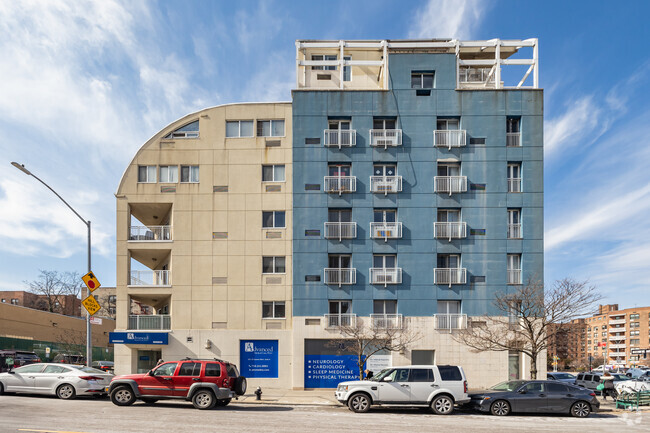 Building Photo - Viscaya West