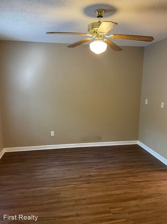 Building Photo - 3 br, 3 bath House - 324 N. Ross Street, U...