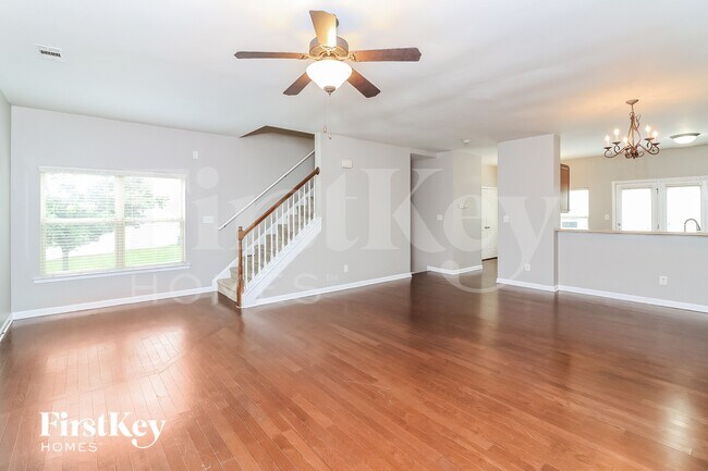 Foto del edificio - 850 Riverdance Dr