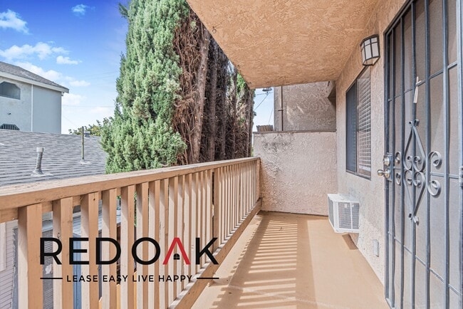 Building Photo - 1542 Orizaba Ave