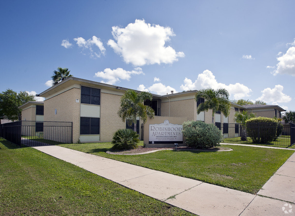 Building Photo - Robin Hood Apartments